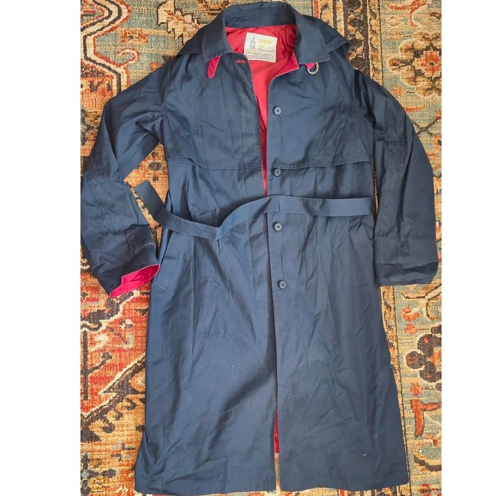 London Fog Maincoats Vintage Navy Blue Trench Coat Red Lining Belted Size 12 Reg